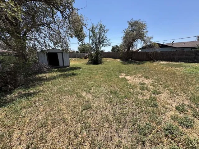 a view of a outdoor space with a street view