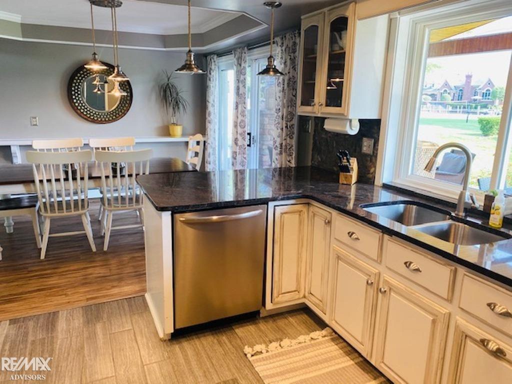 33885 Schneider Road Chesterfield, MI 48047 - Photo 10 of 32