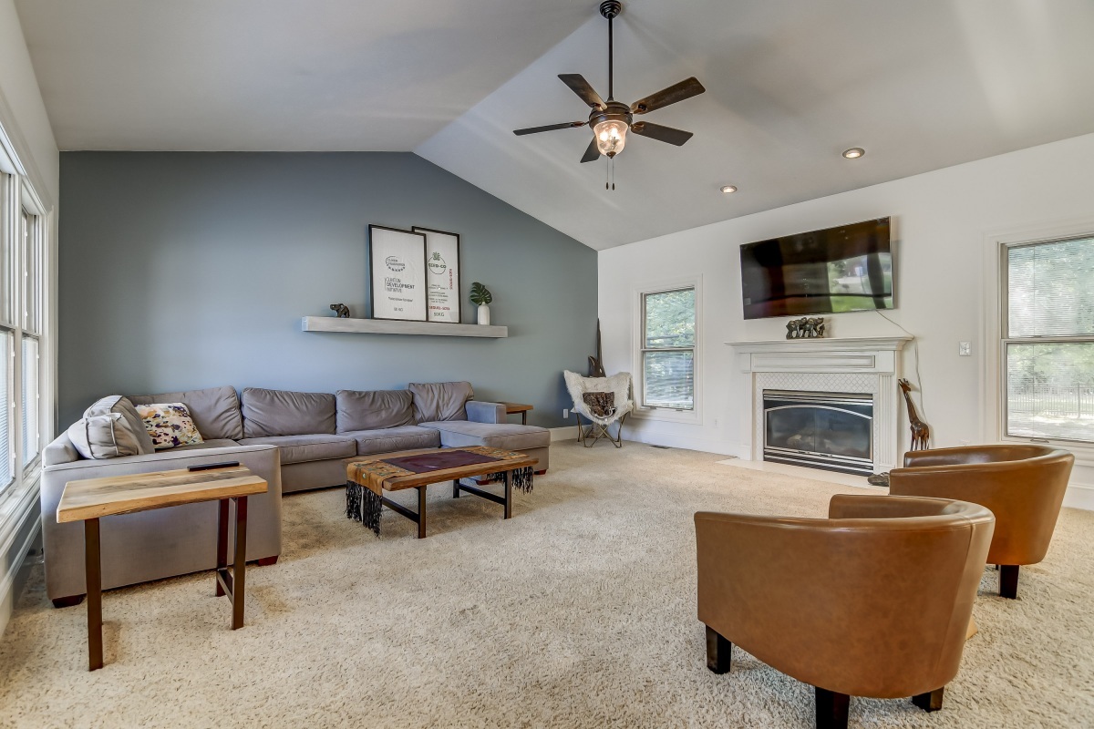 4 Woodland Trail Rochester, IL 62563 - Photo 4 of 49