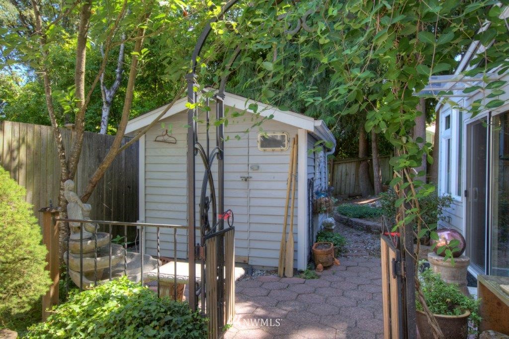 22029 7th Place West Bothell, WA 98021 - Photo 17 of 19