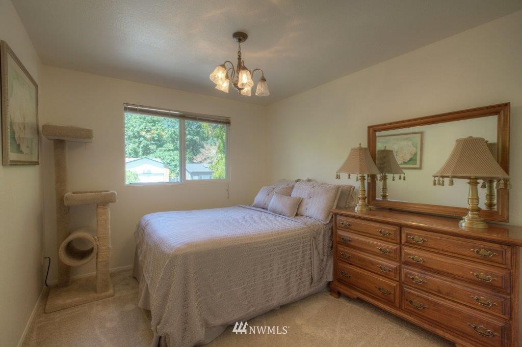 22029 7th Place West Bothell, WA 98021 - Photo 8 of 19