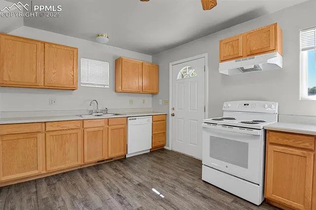 $435,000 | 901-903 Teal Court, Colorado Springs, CO 80910