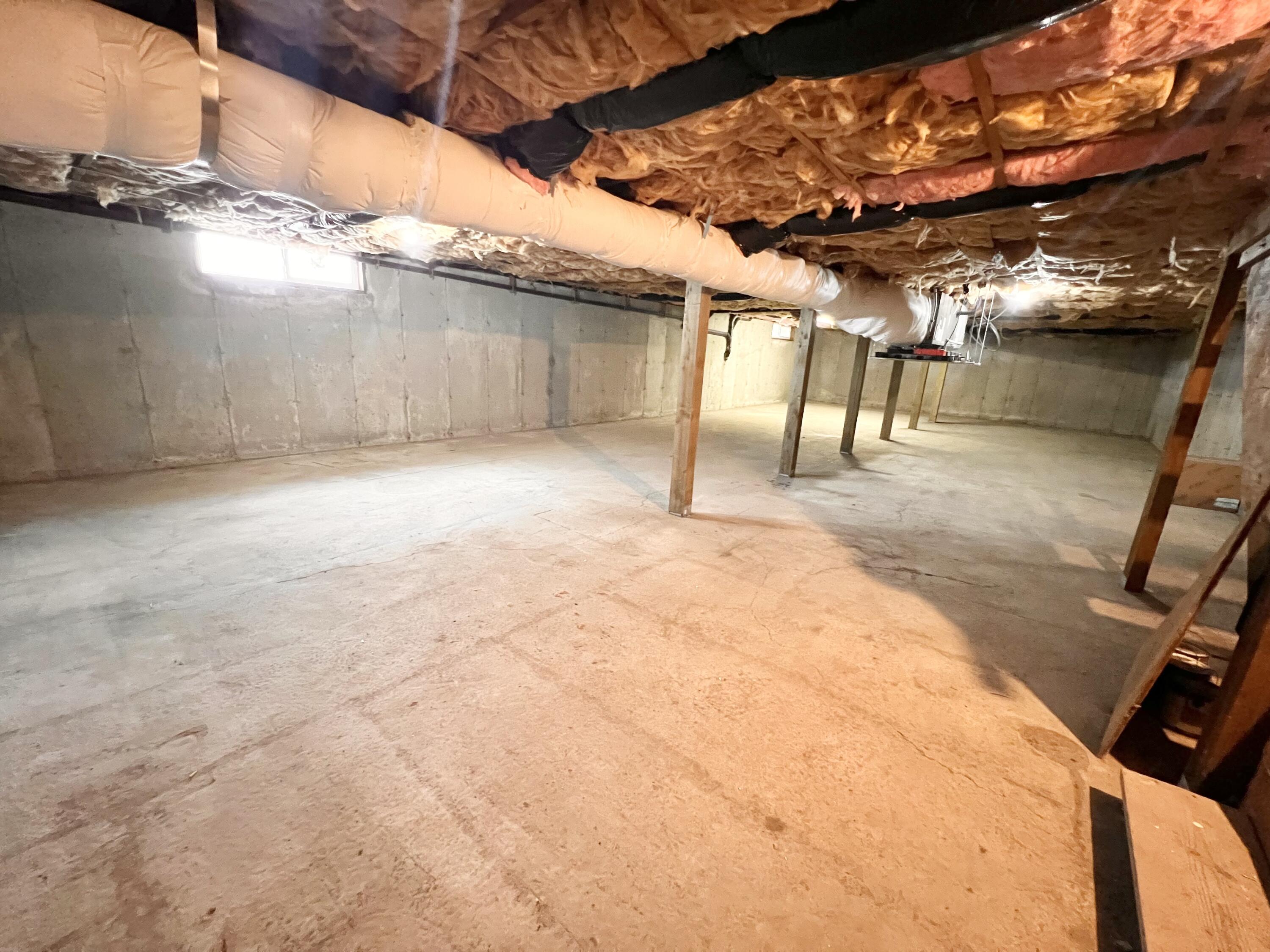 9615 Williamson River Road Chiloquin, OR 97624 - Photo 30 of 60 Basement