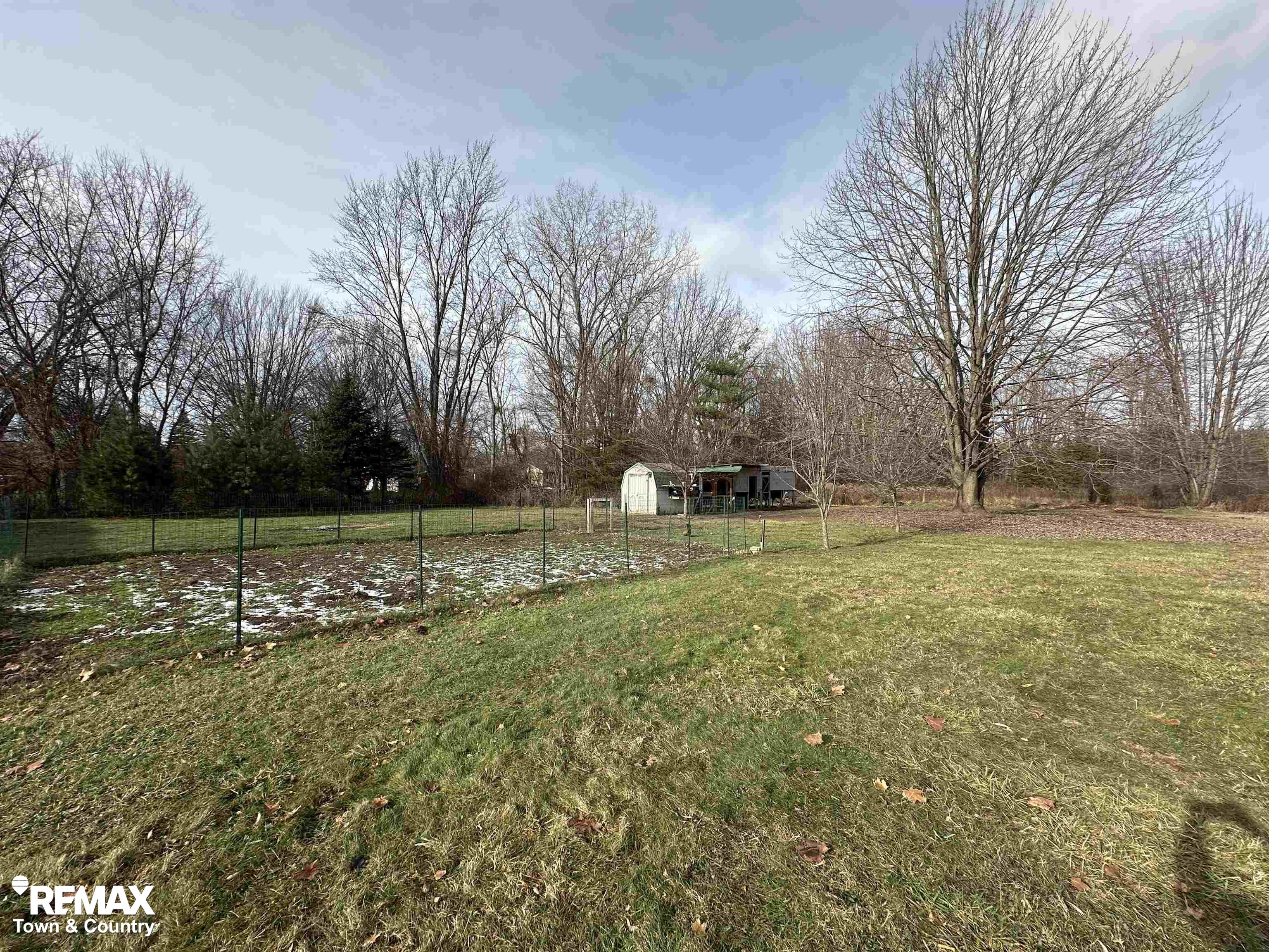 6484 Kelly Road Flushing, MI 48433 - Photo 33 of 37 50163162-27a04f05-7192-4c26-a7c5-d5a34e312e1e.JPG