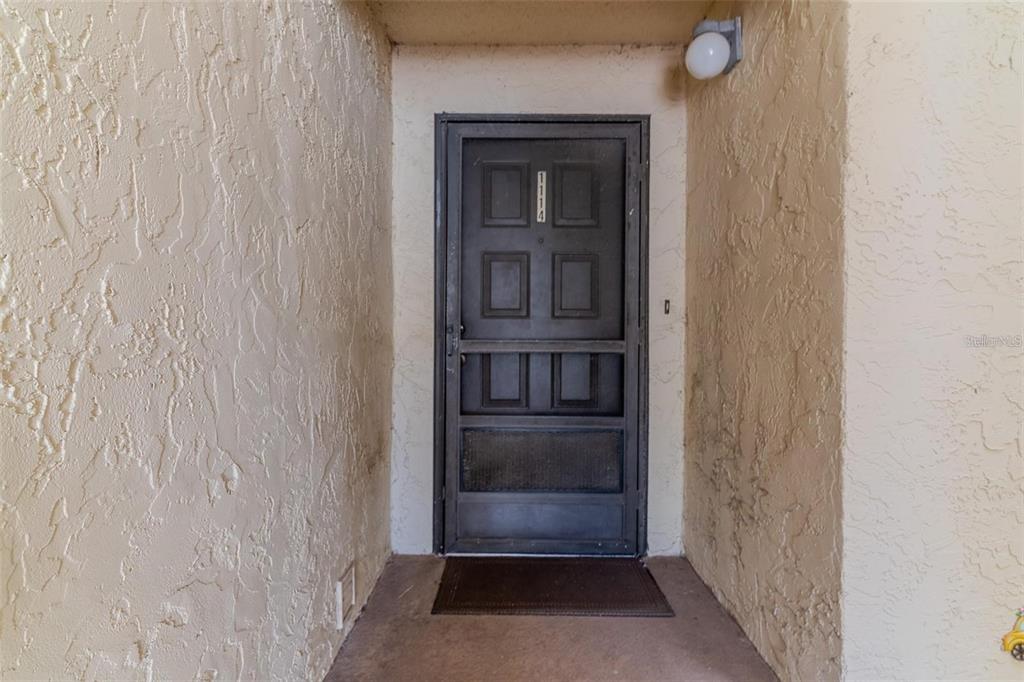700 Starkey Road, Unit 1114 Largo, FL 33771 - Photo 1 of 22 Gallery Image 1