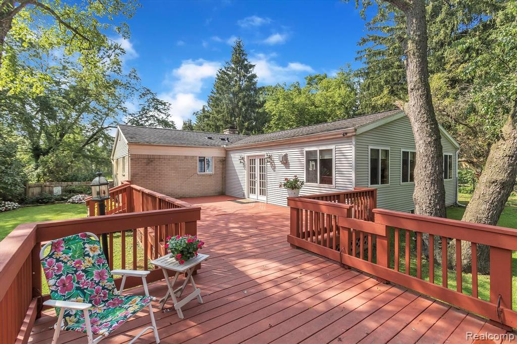 28366 Rollcrest Road Farmington Hills, MI 48334 - Photo 44 of 53