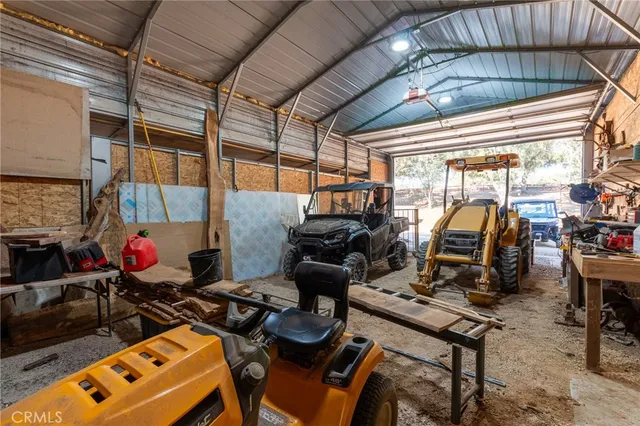 $1,070,000 | 5550 Las Tablas Bay Drive, Paso Robles, CA 93446