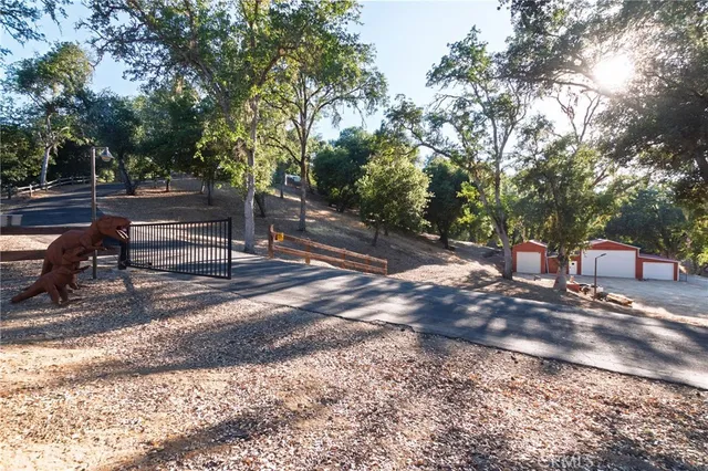 $1,070,000 | 5550 Las Tablas Bay Drive, Paso Robles, CA 93446