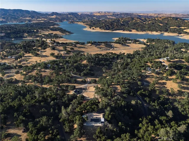 $1,070,000 | 5550 Las Tablas Bay Drive, Paso Robles, CA 93446