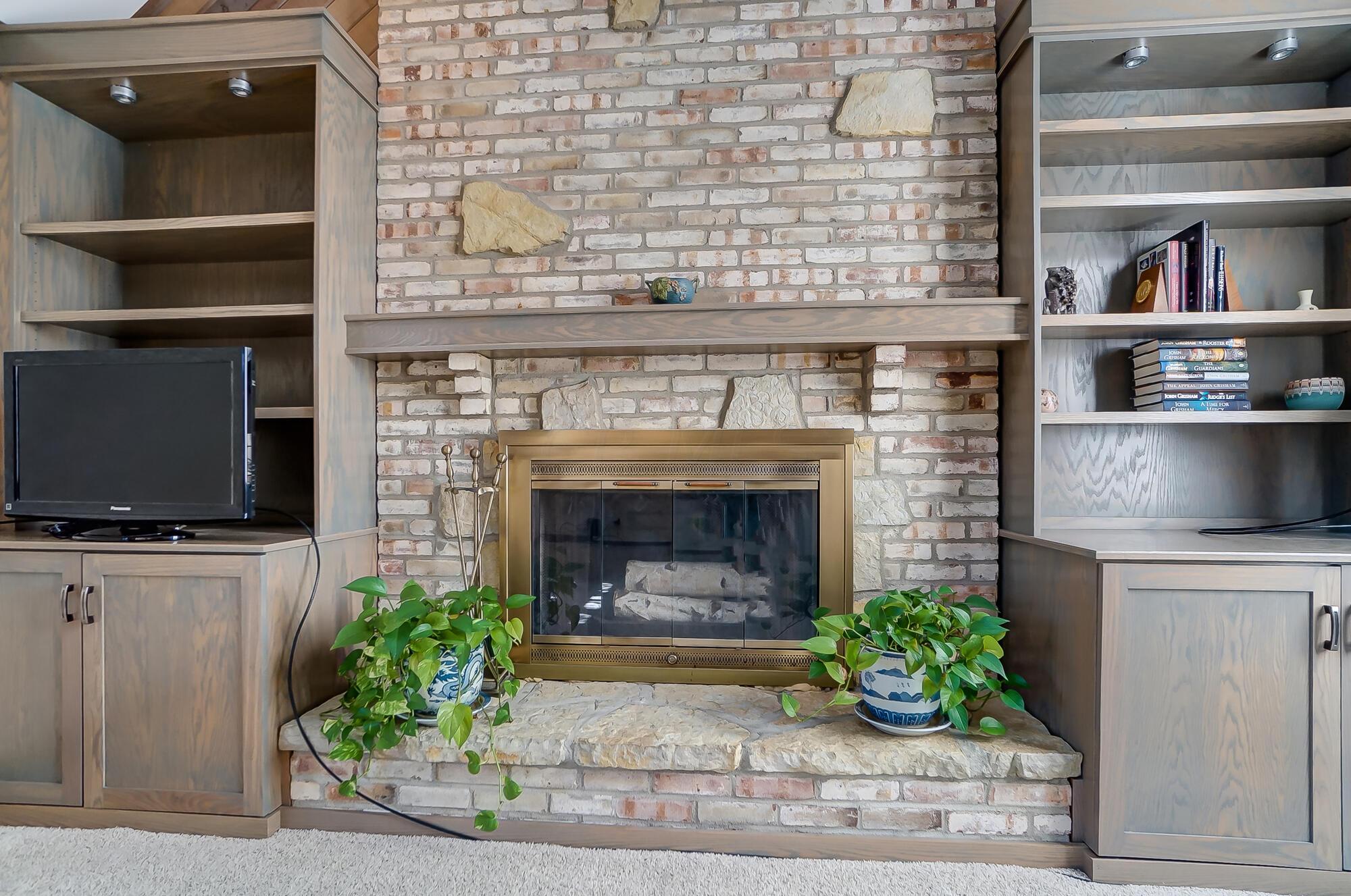 2221 Sandover Road Columbus, OH 43220 - Photo 25 of 79 025