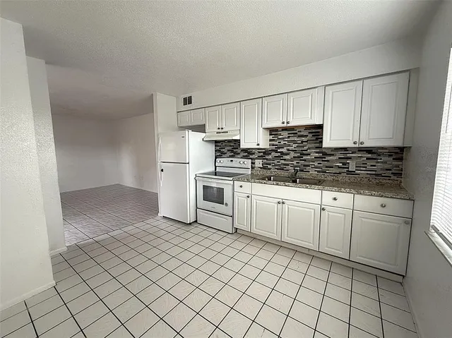 $1,295 | 720 Michigan Court, Unit 3, St. Cloud, FL 34769