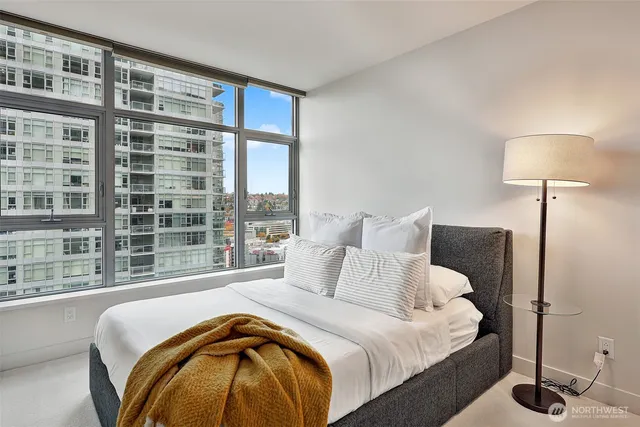 $899,000 | 588 Bell Street, Unit 2008S, Seattle, WA 98121