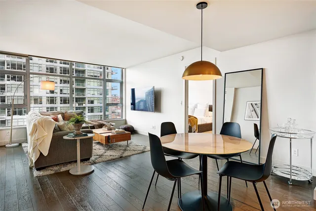 $899,000 | 588 Bell Street, Unit 2008S, Seattle, WA 98121