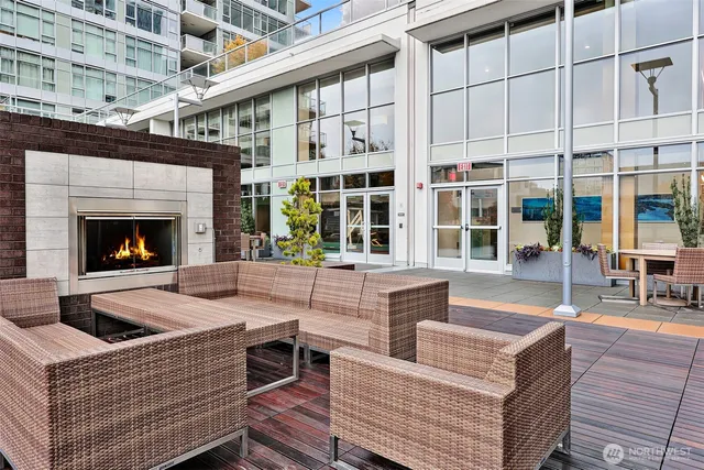 $899,000 | 588 Bell Street, Unit 2008S, Seattle, WA 98121