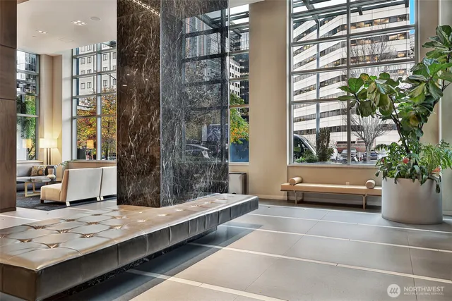 $899,000 | 588 Bell Street, Unit 2008S, Seattle, WA 98121