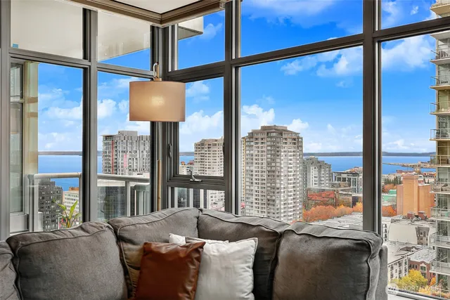 $899,000 | 588 Bell Street, Unit 2008S, Seattle, WA 98121