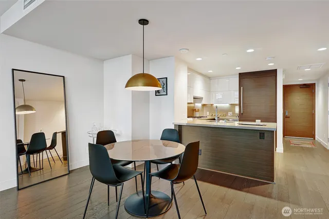 $899,000 | 588 Bell Street, Unit 2008S, Seattle, WA 98121