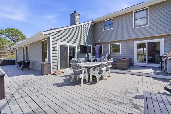 $749,900 | 331 South Vienna Avenue, Egg Harbor City, NJ 08215