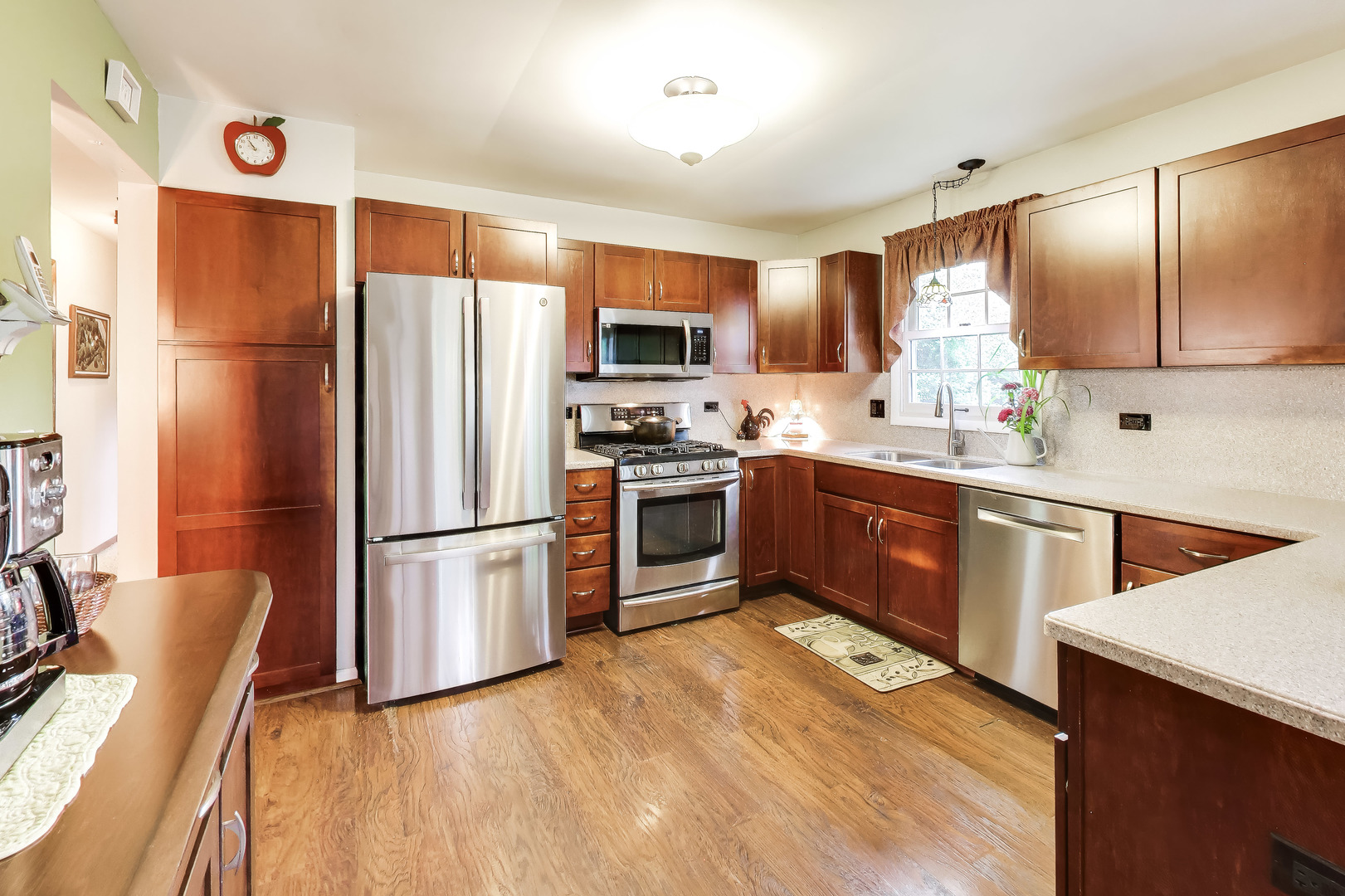 34073 North Fairfield Road Round Lake, IL 60073 - Photo 7 of 27