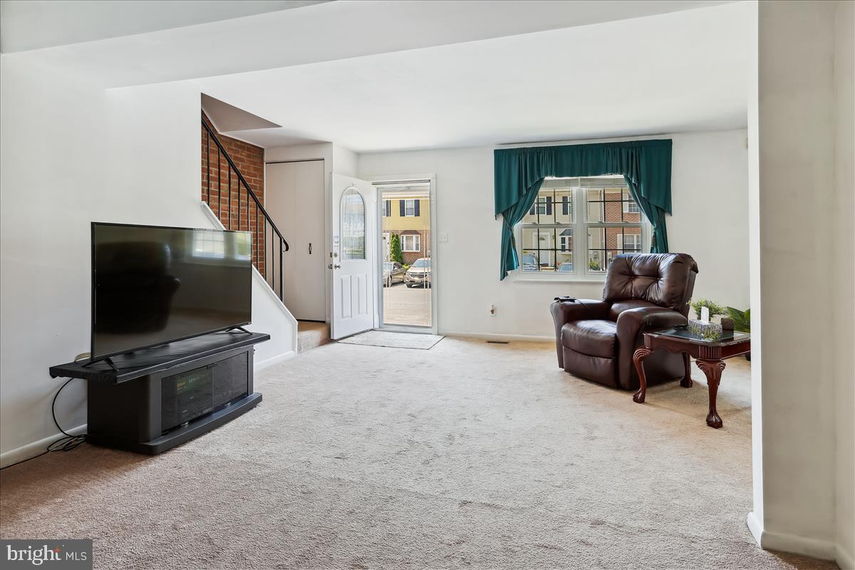 805 Corktree Road, Unit 805 Middle River, MD 21220 - Photo 4 of 34
