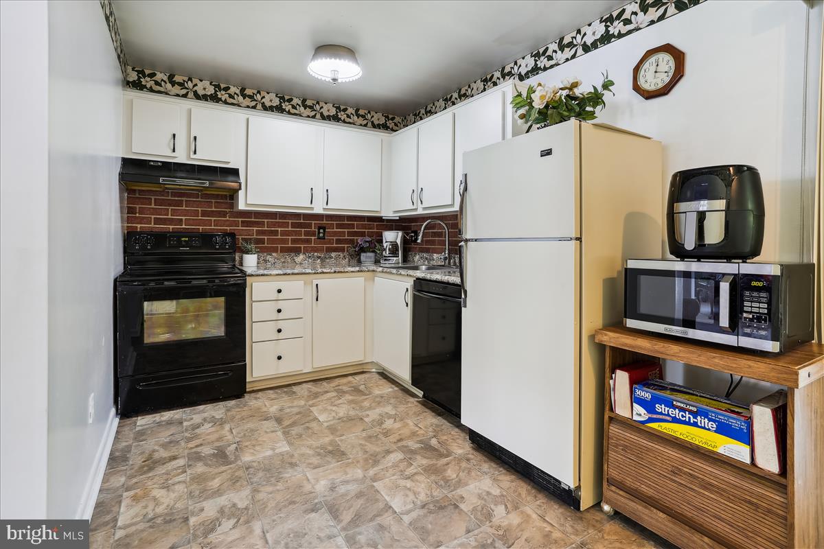 805 Corktree Road, Unit 805 Middle River, MD 21220 - Photo 8 of 34