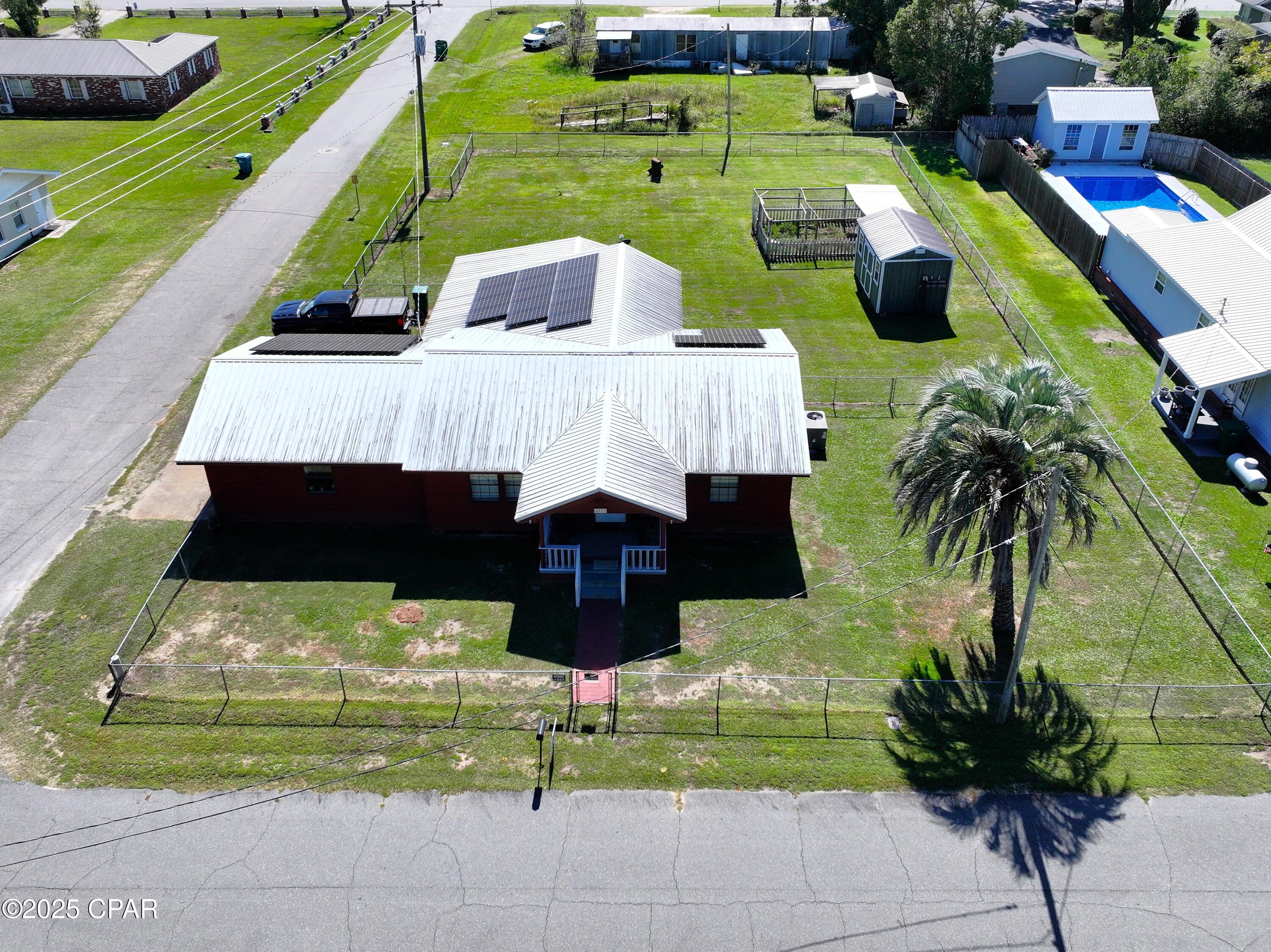 6913 Broadway Street Grand Ridge, FL 32442 - Photo 34 of 39 Gallery Image 34