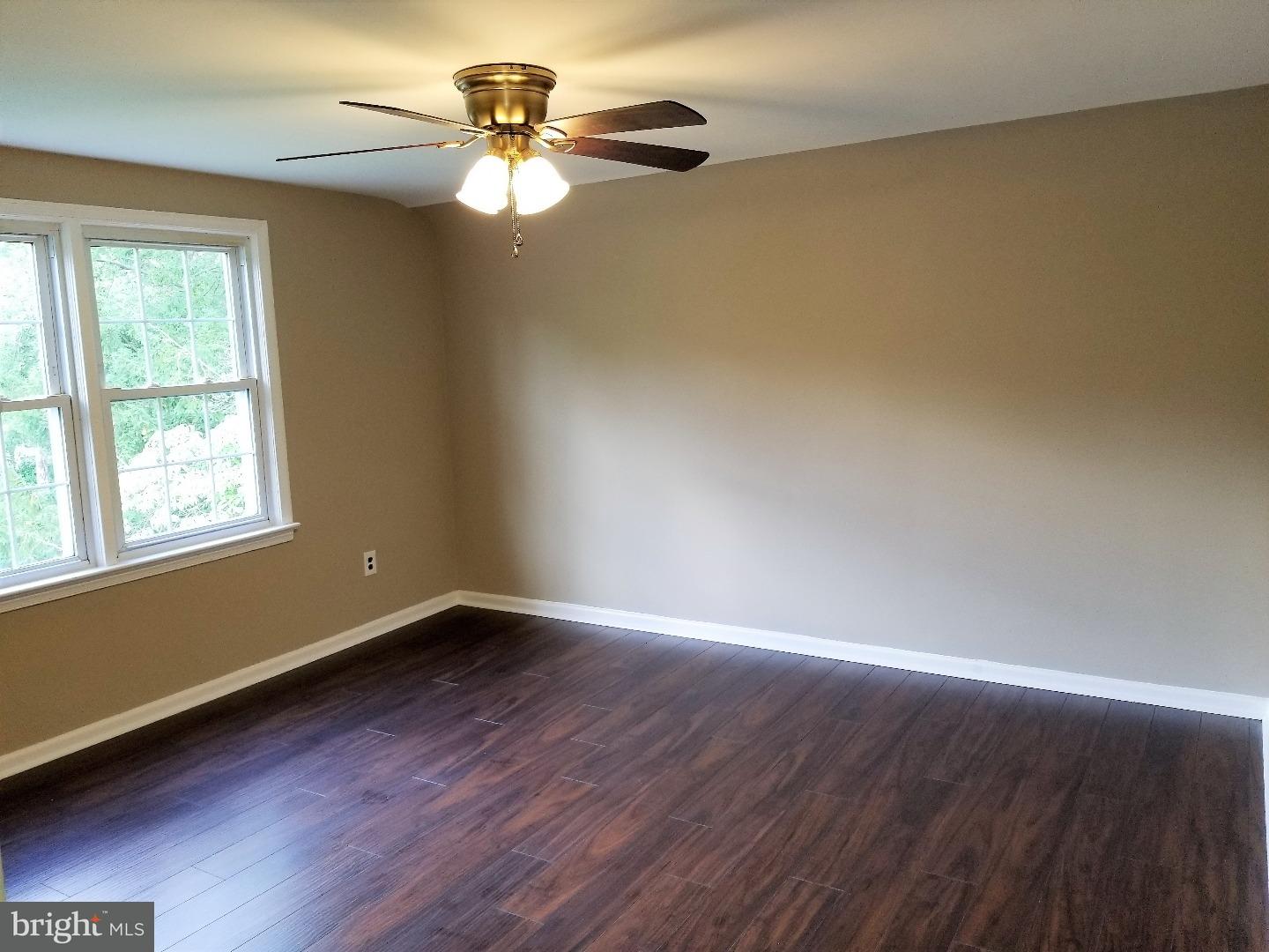 816 Maple Lane Riverside, NJ 08075 - Photo 17 of 25 Master Bedroom