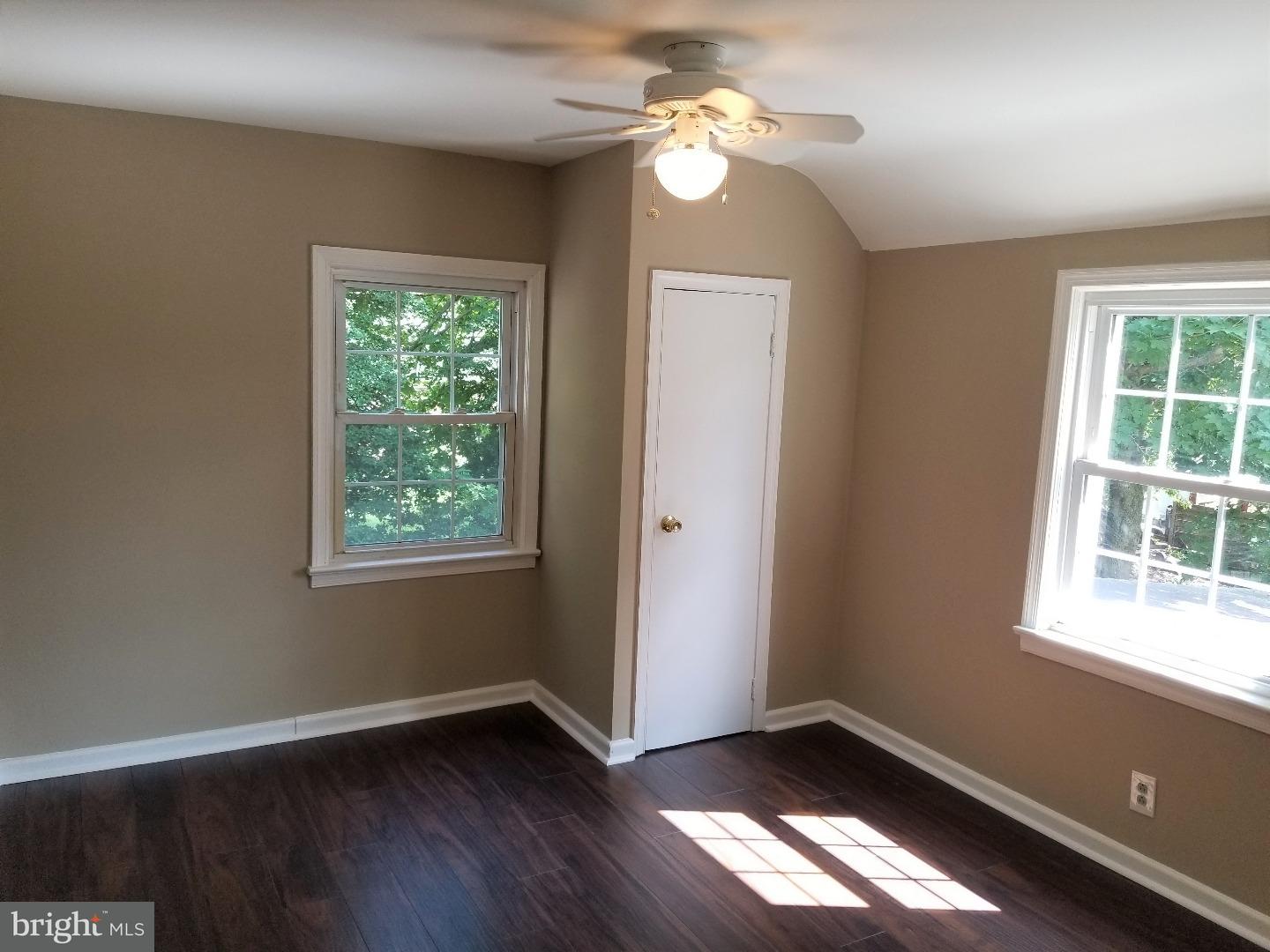 816 Maple Lane Riverside, NJ 08075 - Photo 23 of 25 Bedroom 3