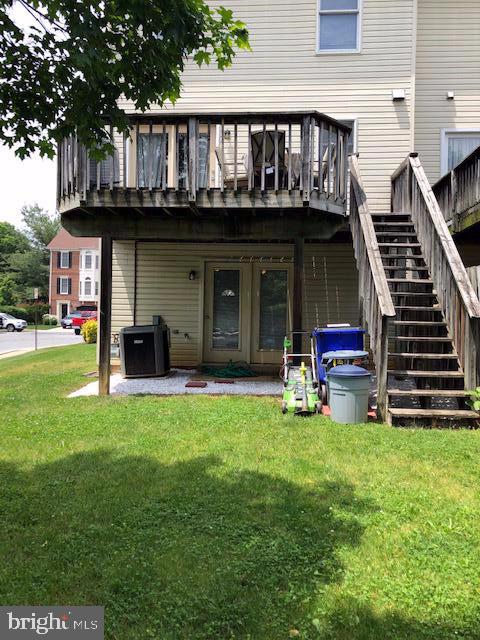 31 Victoria Square Frederick, MD 21702 - Photo 23 of 28 Backyard View