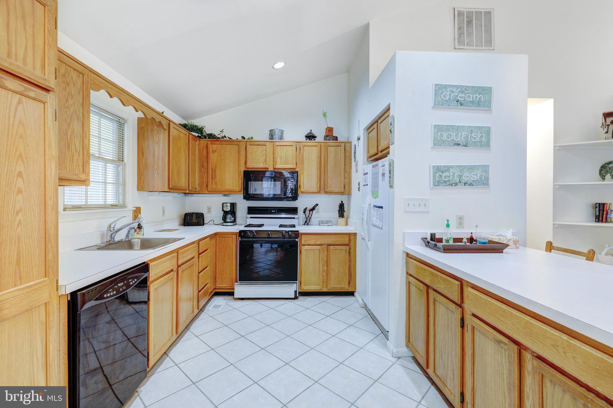 36 Rabbit Run Lane Ocean Pines, MD 21811 - Photo 11 of 28 Kitchen