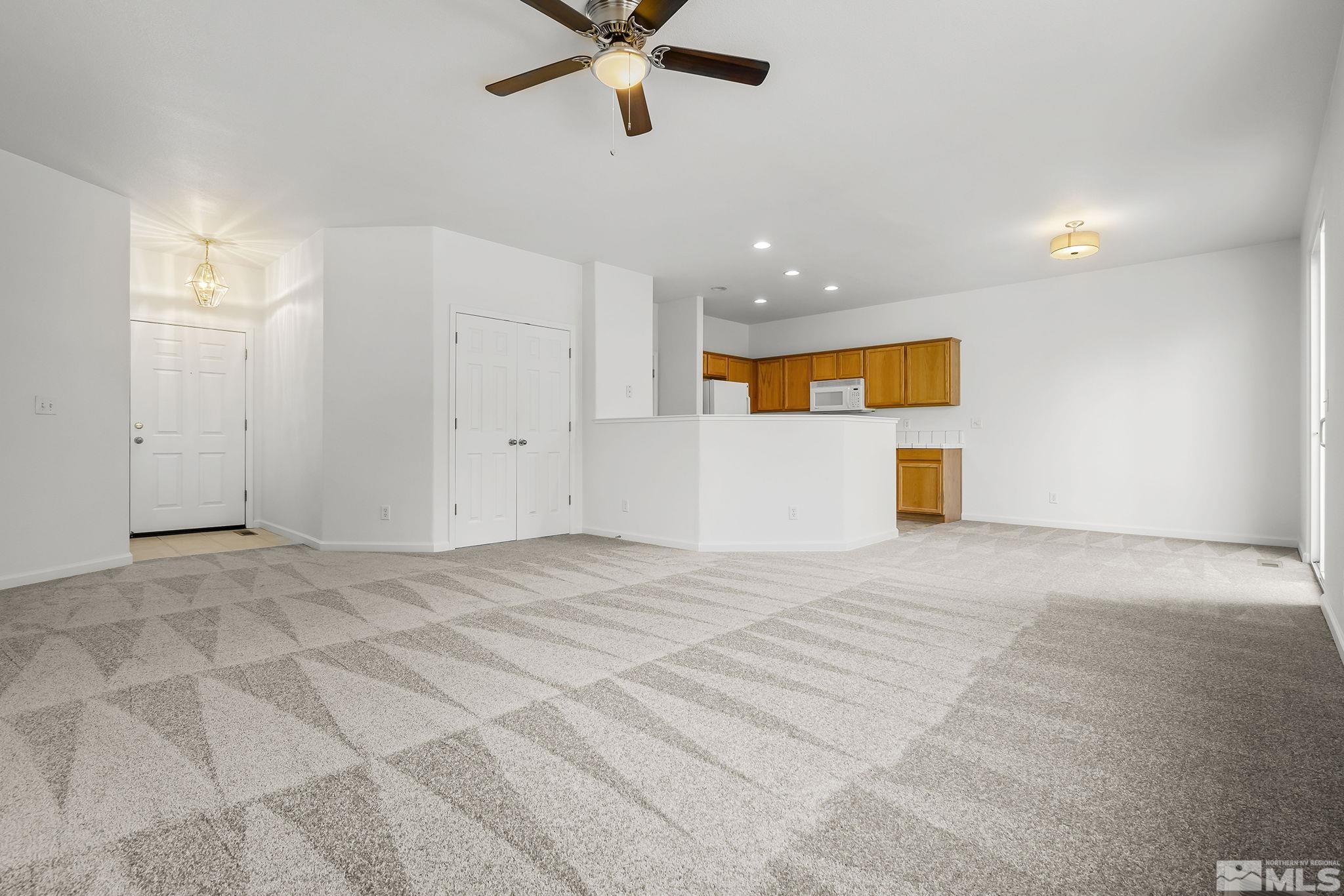 11655 Lone Desert Drive Reno, NV 89506 - Photo 4 of 17 Photo 4
