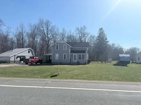 $248,700 | 30311 Highway 86, Colon, MI 49040