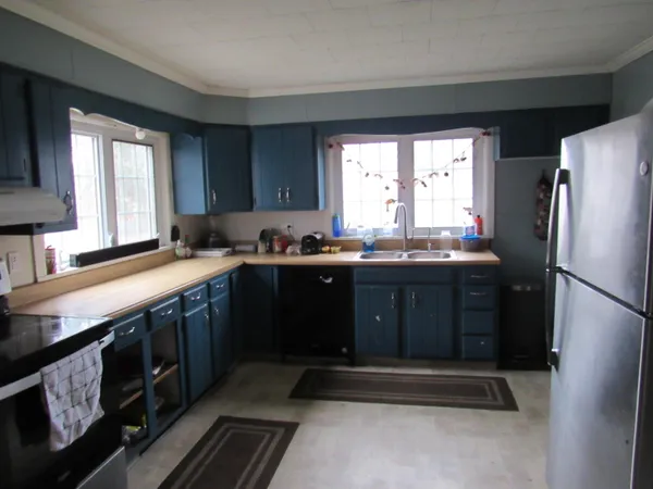 $248,700 | 30311 Highway 86, Colon, MI 49040