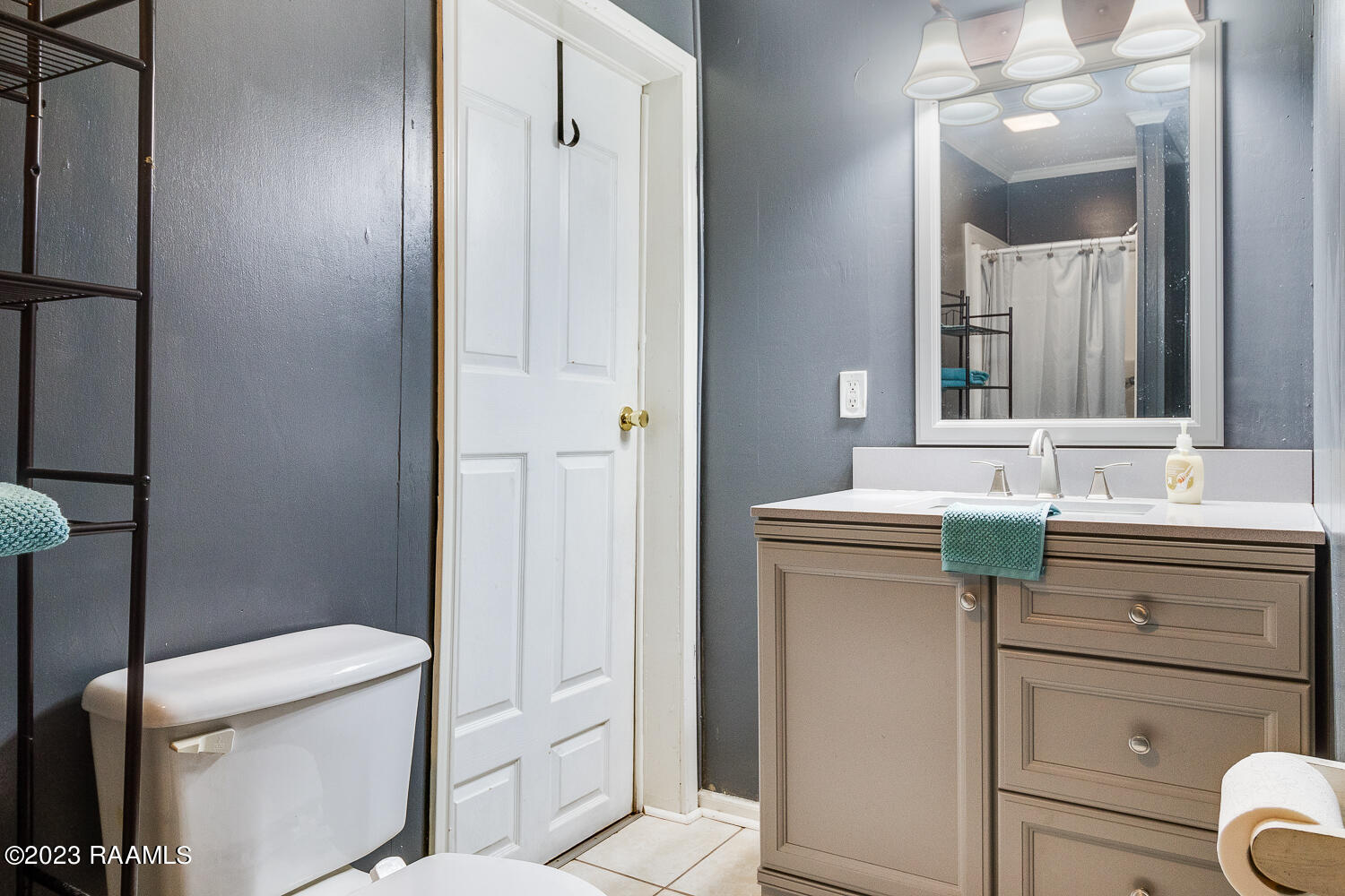 110 Rougeau Road Lafayette, LA 70508 - Photo 3 of 9 Gallery Image 3