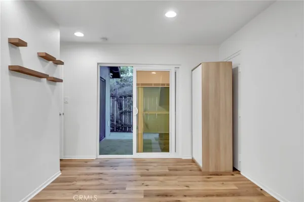 $7,795 | 602 Victoria, Venice, CA 90291
