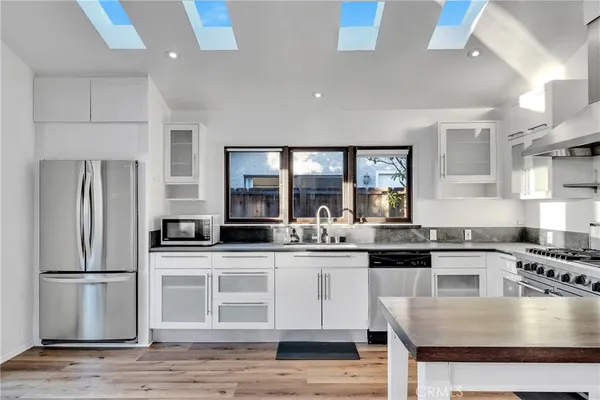 $7,795 | 602 Victoria, Venice, CA 90291