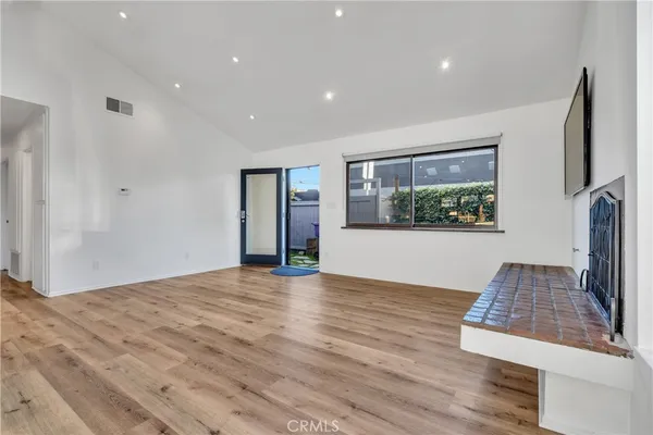 $7,795 | 602 Victoria, Venice, CA 90291