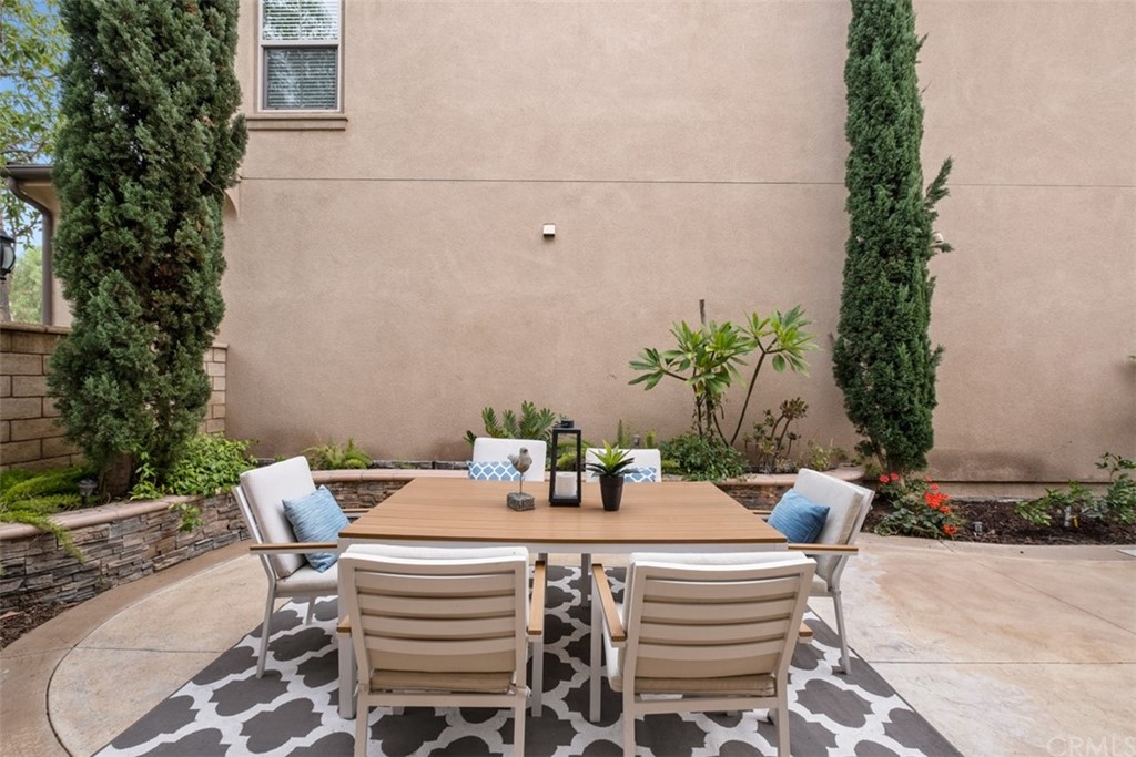 128 Long Grass Irvine, CA 92618 - Photo 36 of 42 a outdoor view with a sitting space