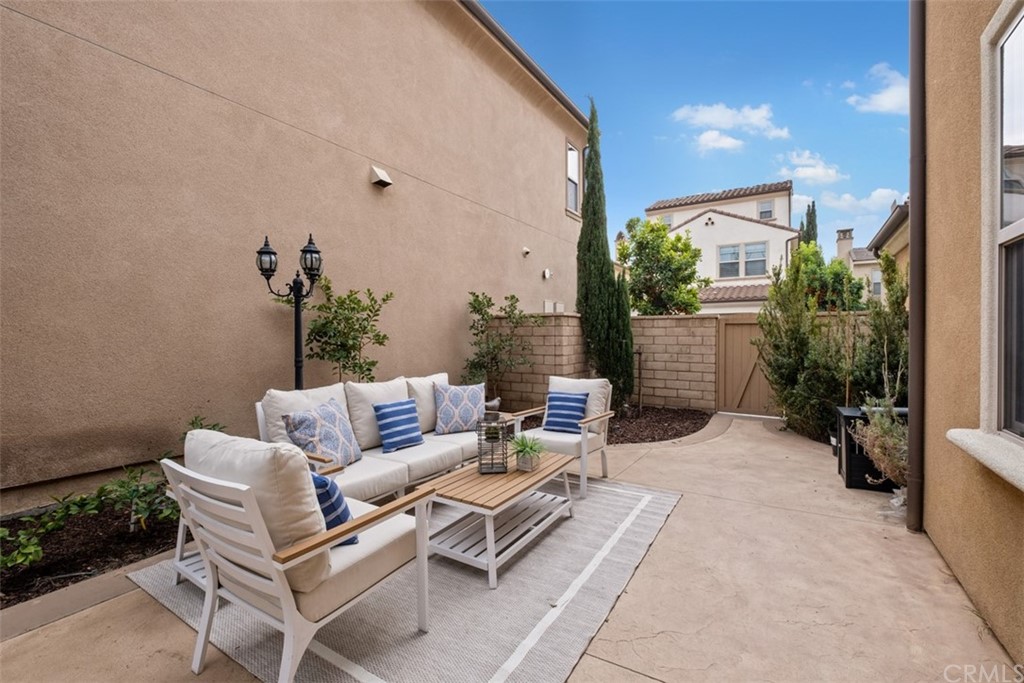 128 Long Grass Irvine, CA 92618 - Photo 39 of 42 a outdoor living space with furniture