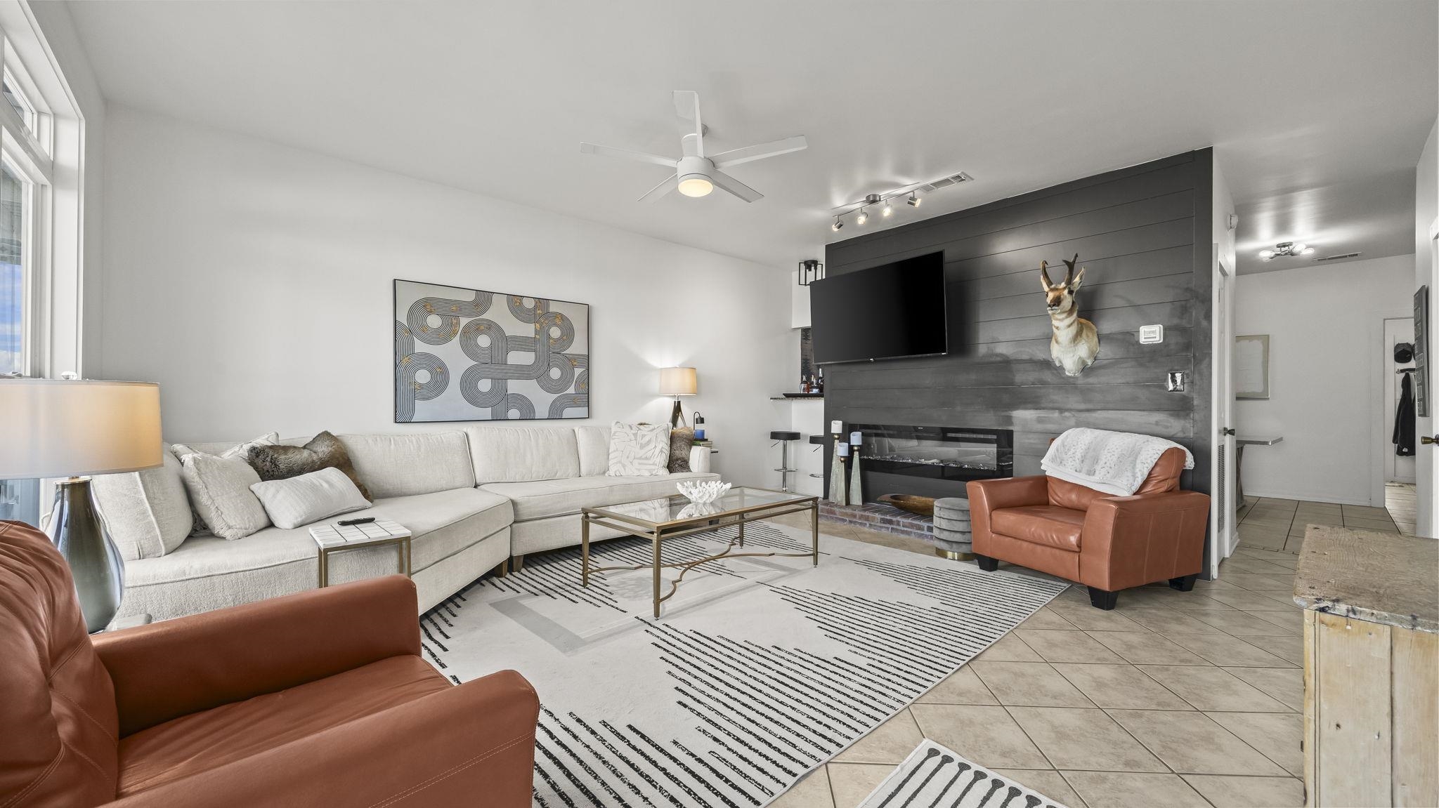 26063 Canal Road, Unit 2F Orange Beach, AL 36561 - Photo 10 of 36 Living Room