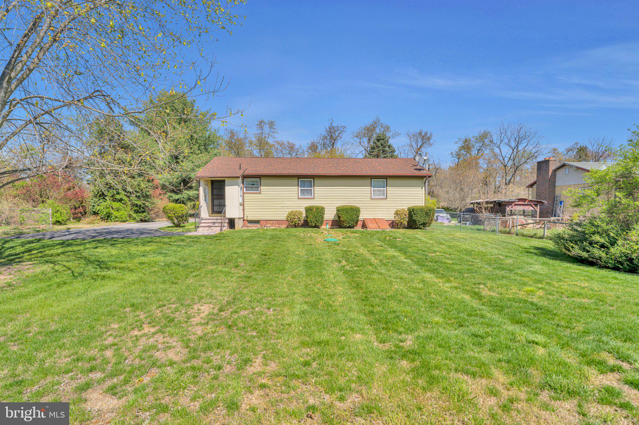 49 Piercetown Road Bridgeton, NJ 08302 - Photo 5 of 23 Charming home on spacious green lot.