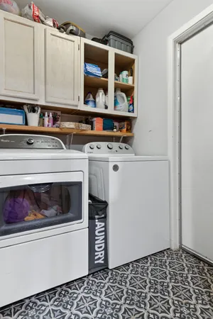 $2,800 | 3909 Holt Drive, Austin, TX 78749