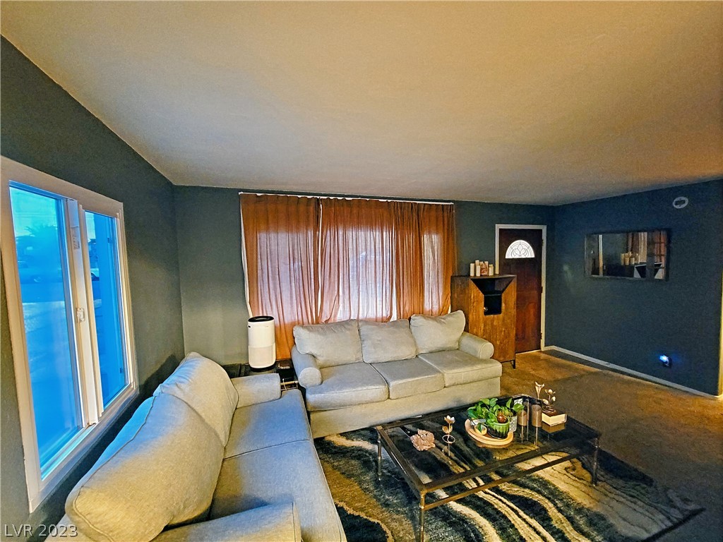 210 West Victory Road Henderson, NV 89015 - Photo 3 of 10 Gallery Image 3