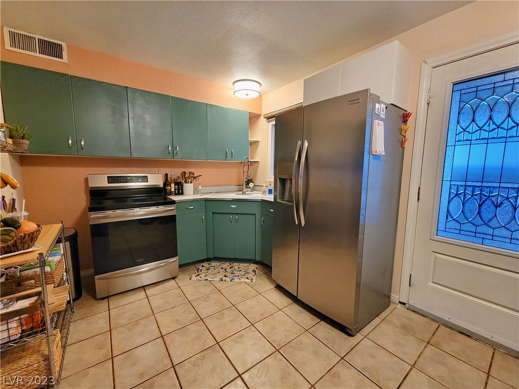 210 West Victory Road Henderson, NV 89015 - Photo 4 of 10 Gallery Image 4