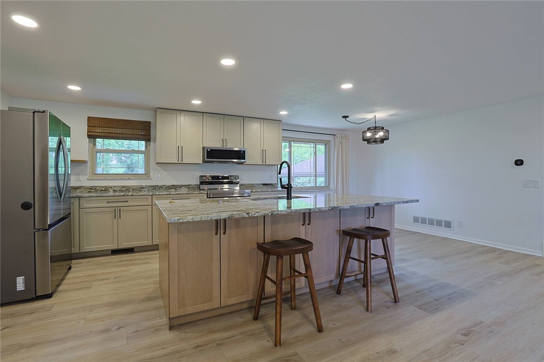 3573 Kemp Road Beavercreek, OH 45431 - Photo 11 of 37
