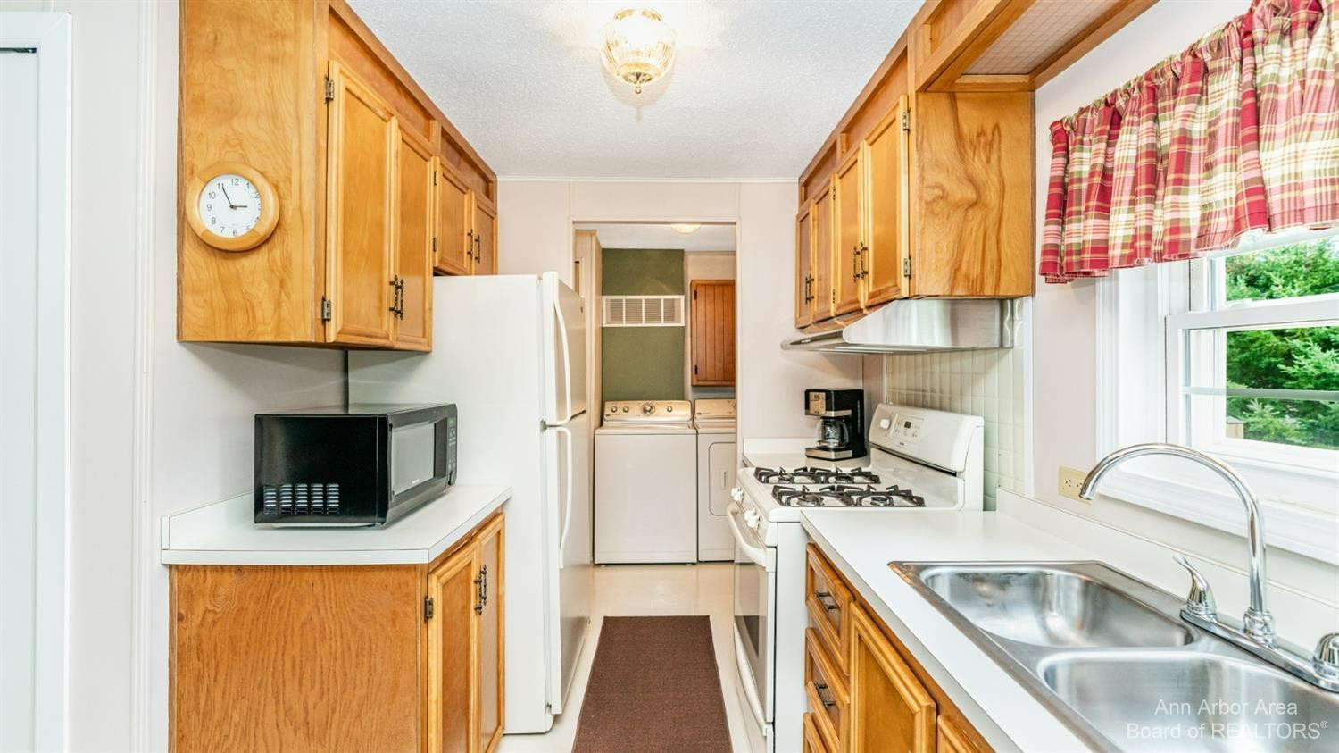 18265 Garvey Road Chelsea, MI 48118 - Photo 24 of 55 Galley kitchen