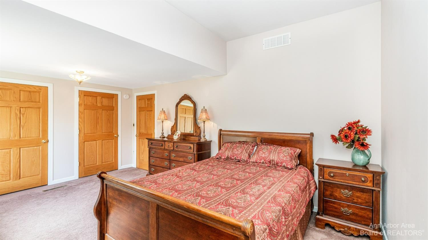 18265 Garvey Road Chelsea, MI 48118 - Photo 27 of 55 Large primary bedroom