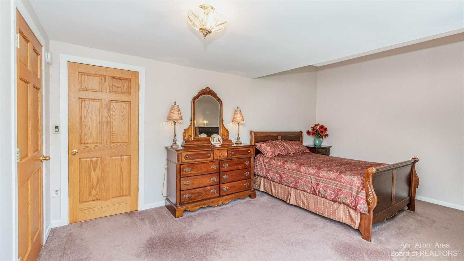 18265 Garvey Road Chelsea, MI 48118 - Photo 28 of 55 Large primary bedroom
