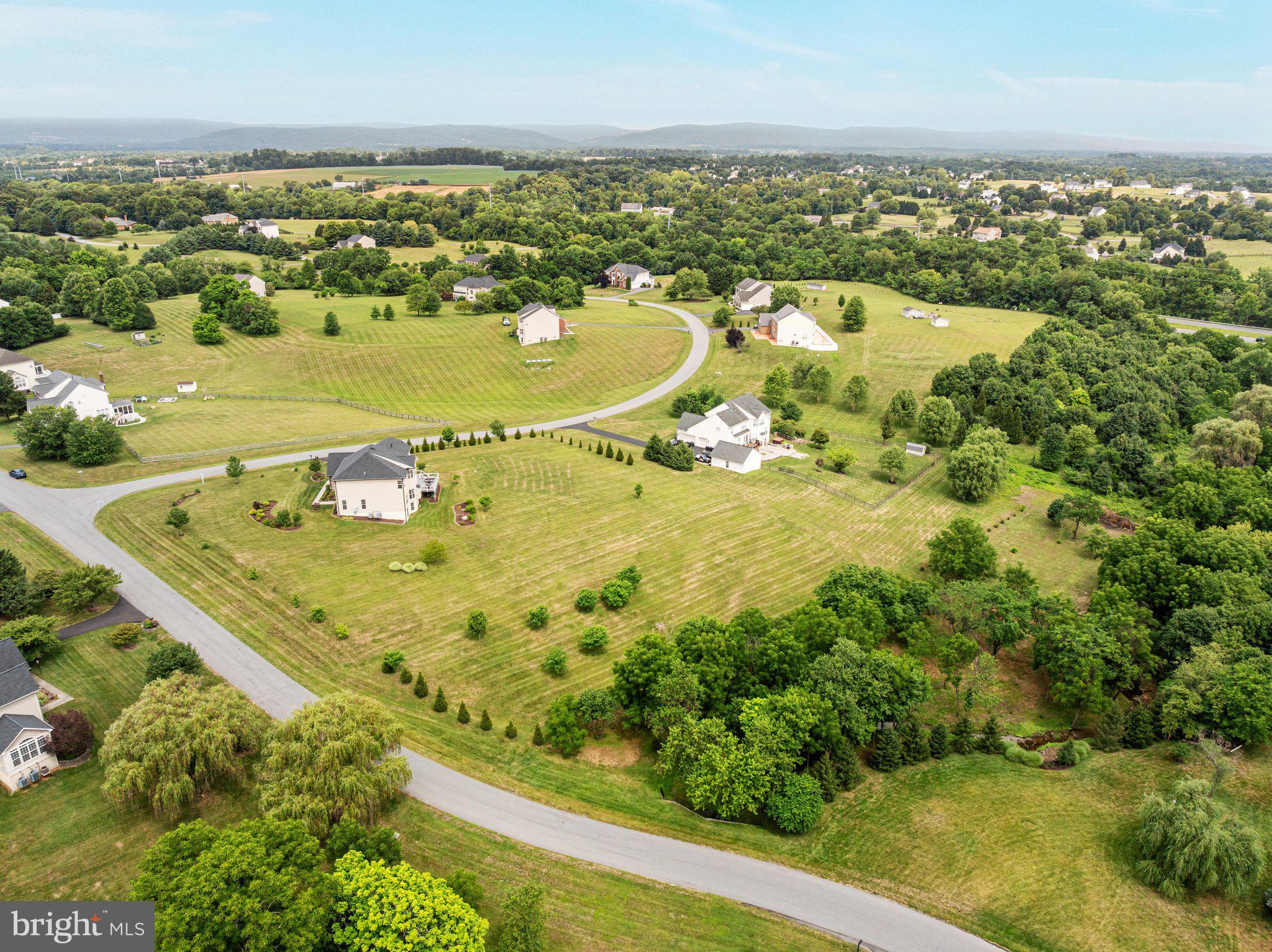 38786 Rambling Farm Drive Hamilton, VA 20158 - Photo 83 of 97 Fantastic commuter-friendly, non-HOA area!
