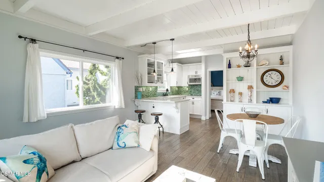 $2,500 | 5510 Driftwood Street, Unit 4, Oxnard, CA 93035